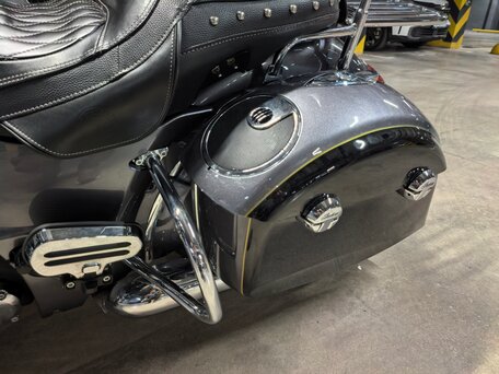 2016 Indian Roadmaster, серебристый, 1450000 рублей, вид 4