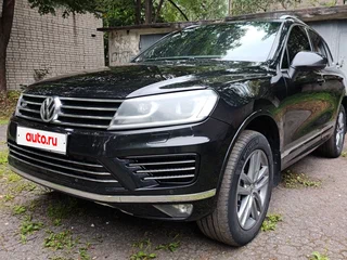2017 Volkswagen Touareg II Рестайлинг, чёрный, 4049000 рублей, вид 2