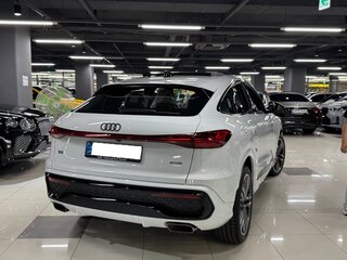 2025 Audi Q5 45 TFSI III (GU), белый, 7850060 рублей, вид 3
