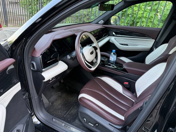 2023 Geely Monjaro (Xingyue L) I, чёрный, 3000000 рублей - вид 11