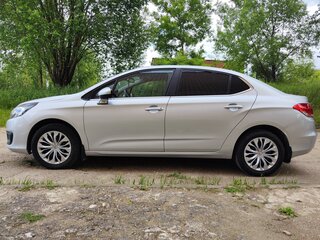 2017 Citroen C4 II Рестайлинг, серебристый, 1335000 рублей, вид 4