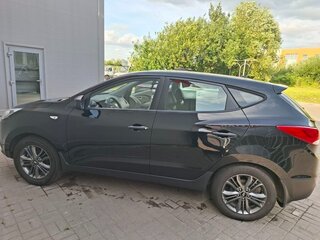 2015 Hyundai ix35 I Рестайлинг, чёрный, 1700000 рублей, вид 2