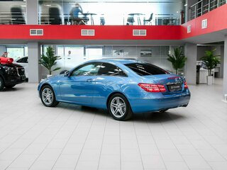 2011 Mercedes-Benz E-Класс 350 IV (W212, S212, C207), голубой, 1150000 рублей, вид 4