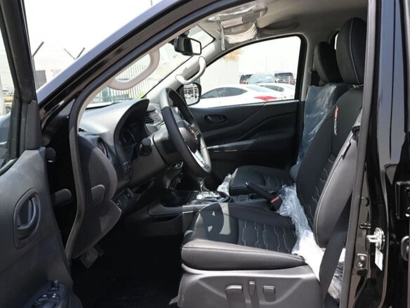 2025 Nissan Navara (Frontier) IV (D23), чёрный - вид 9