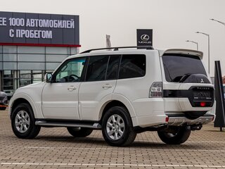 2019 Mitsubishi Pajero IV Рестайлинг 2, белый, 2345000 рублей, вид 4