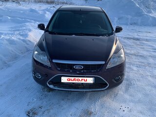 2010 Ford Focus II Рестайлинг, фиолетовый, 500000 рублей, вид 2