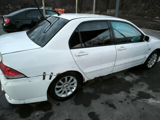 2005 Mitsubishi Lancer IX Рестайлинг, белый, 260000 рублей, вид 3