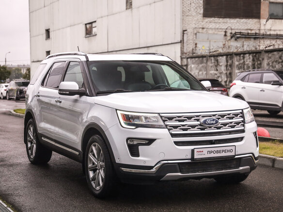 2019 Ford Explorer V Рестайлинг 2, белый, 2869000 рублей - вид 4