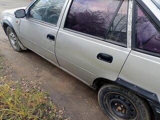 2005 Daewoo Nexia I, серебристый, 150000 рублей, вид 3