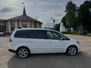 2011 Ford Galaxy II Рестайлинг, белый, 880000 рублей, вид 2