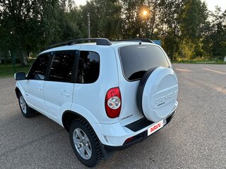 2013 Chevrolet Niva I Рестайлинг, белый, 650000 рублей, вид 5