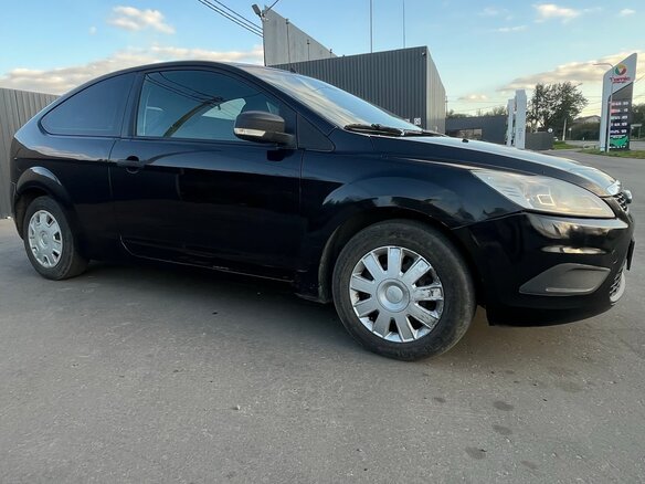 2009 Ford Focus II Рестайлинг, чёрный, 370000 рублей - вид 2