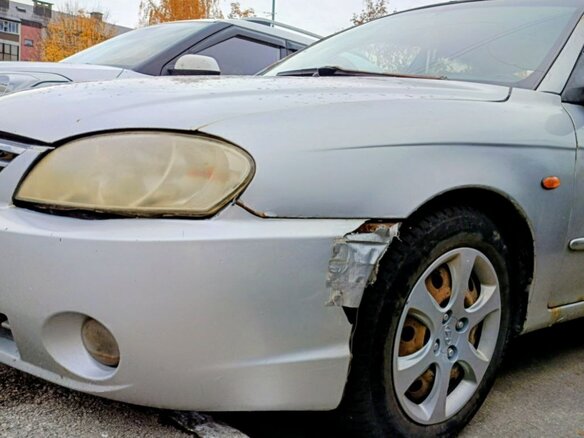 2006 Kia Spectra I Рестайлинг 2, серебристый, 120000 рублей - вид 3