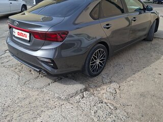 2020 Kia Cerato IV, серый, 2100000 рублей, вид 4