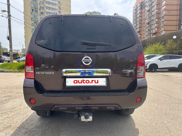 2011 Nissan Pathfinder III Рестайлинг, коричневый, 1850000 рублей - вид 6
