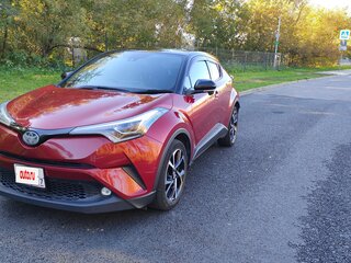 2018 Toyota C-HR I, красный, 1750000 рублей, вид 3