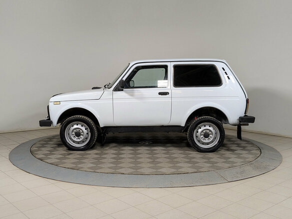 2017 Lada (ВАЗ) 2121 (4x4) I Рестайлинг, белый, 506900 рублей - вид 4