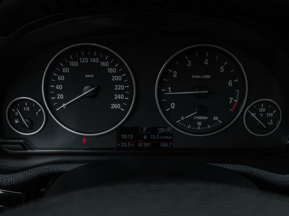 2014 BMW X3 20i xDrive II (F25) Рестайлинг, белый - вид 23