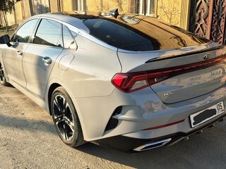 2021 Kia K5 III, серый, 2220000 рублей, вид 4