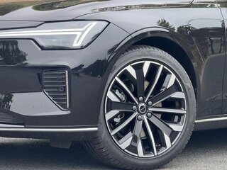 2025 Volvo S90 II Рестайлинг 2, чёрный, 6032702 рублей, вид 3