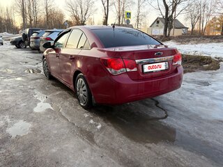 2010 Chevrolet Cruze I, красный, 730000 рублей, вид 3