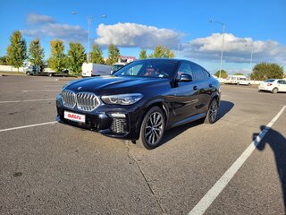 2021 BMW X6 40i III (G06), синий, 5500000 рублей, вид 2