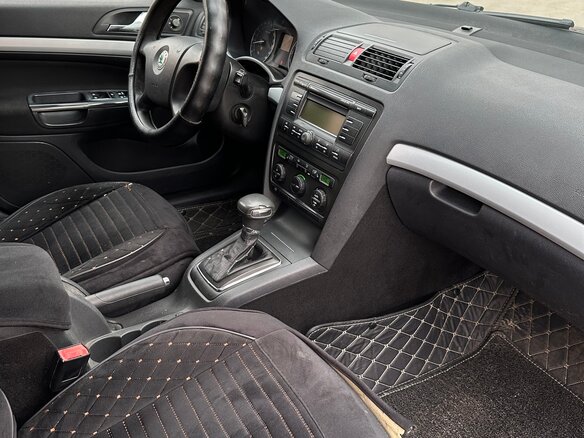 2007 Skoda Octavia II (A5), чёрный, 420000 рублей - вид 9