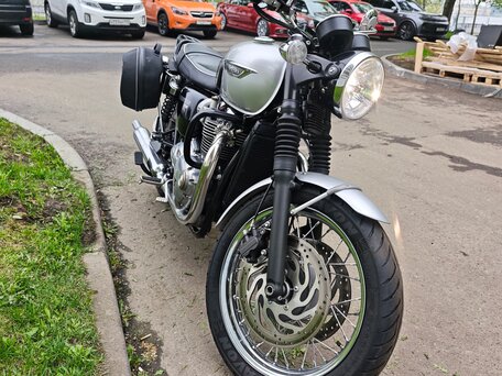2019 Triumph Bonneville T120, серый, 940000 рублей, вид 2