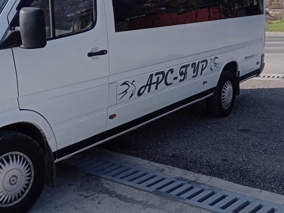 2000 Mercedes-Benz Sprinter, белый, 1000000 рублей - вид 2