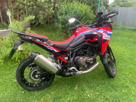 2024 Honda CRF 1100L Africa Twin, красный, 1890000 рублей, вид 2