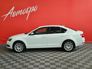 2020 Skoda Octavia III (A7) Рестайлинг, белый, 1895000 рублей, вид 2