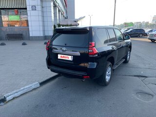 2018 Toyota Land Cruiser Prado 150 Series Рестайлинг 2, чёрный, 4700000 рублей, вид 5