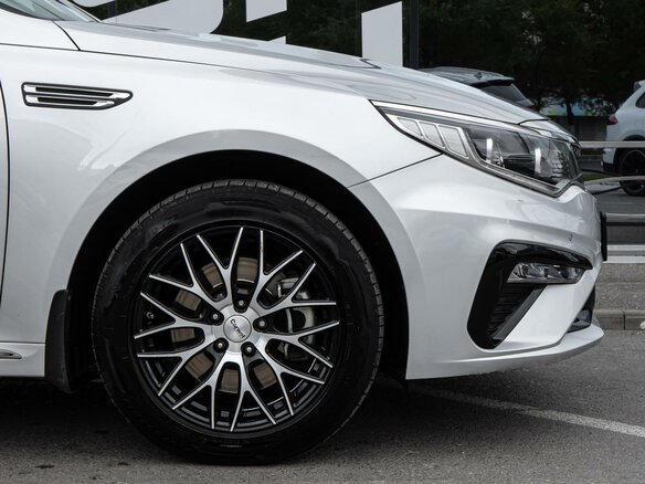 2019 Kia Optima IV Рестайлинг, серебристый, 1923400 рублей - вид 7
