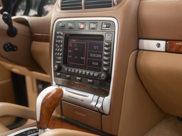 2008 Porsche Cayenne I Рестайлинг (957), бежевый, 4000000 рублей - вид 12