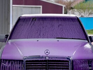 1992 Mercedes-Benz E-Класс 220 I (W124), белый, 330000 рублей, вид 1