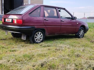 2003 Иж 2126 «Ода», красный, 170000 рублей, вид 4