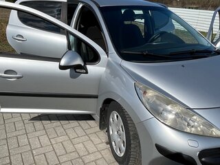 2008 Peugeot 207 I, серебристый, 430000 рублей, вид 1