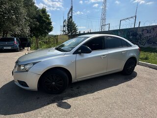 2011 Chevrolet Cruze I, серебристый, 470000 рублей, вид 4