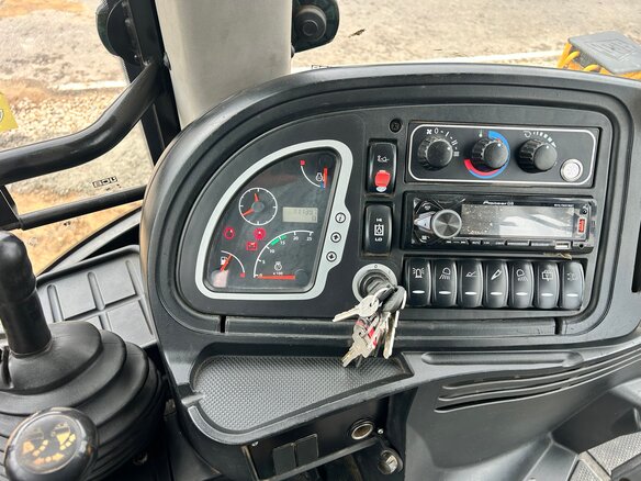 2019 JCB 4CX, 8900000 рублей - вид 5