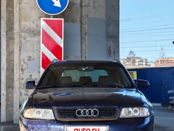 1999 Audi A4 I (B5) Рестайлинг, синий, 170000 рублей - вид 2