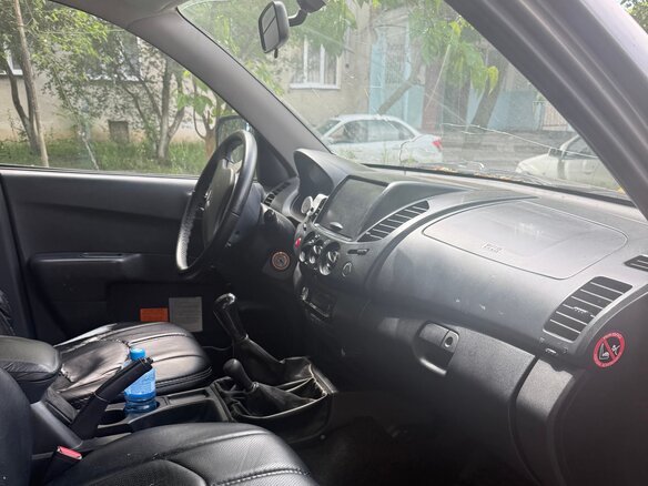 2015 Mitsubishi L200 Easy Select IV Рестайлинг, серый, 1139000 рублей - вид 7
