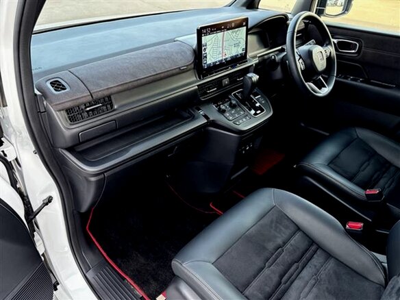 2023 Honda Stepwgn Spada VI, белый, 2298000 рублей - вид 21