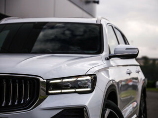 2024 Geely Monjaro (Xingyue L) I Рестайлинг (China Market), белый, 3449000 рублей, вид 2