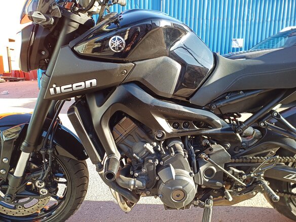 2014 Yamaha MT-09 (FZ-09), чёрный, 600000 рублей - вид 11