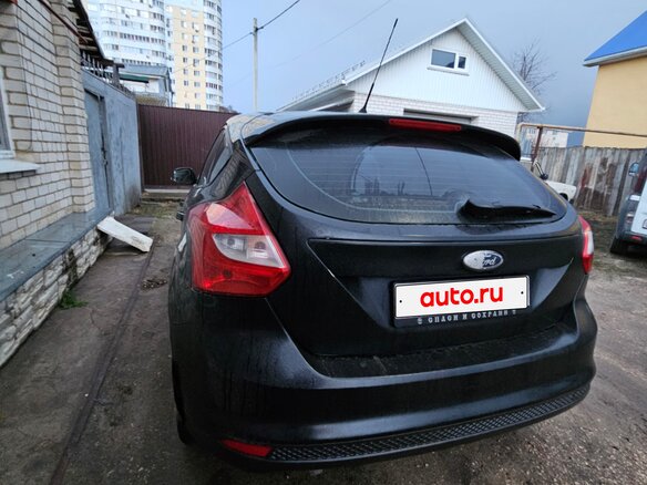 2011 Ford Focus III, чёрный, 540000 рублей - вид 3