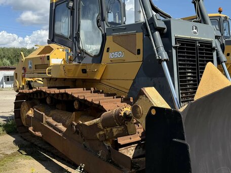 2011 John Deere 1050J, 23500000 рублей, вид 4