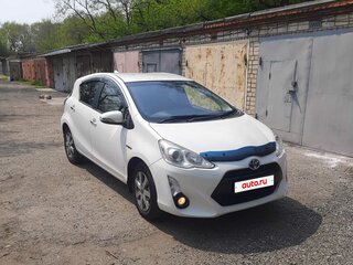 2014 Toyota Aqua I, белый, 785000 рублей, вид 1