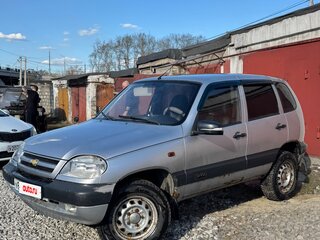 2005 Chevrolet Niva I, серебристый, 250000 рублей, вид 1