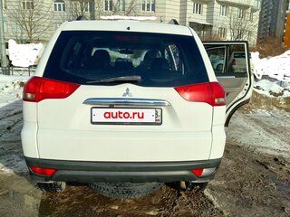 2013 Mitsubishi Pajero Sport II Рестайлинг, белый, 1700000 рублей, вид 5