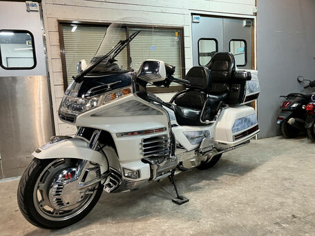1999 Honda GL 1500 Gold Wing, белый, 759000 рублей, вид 4